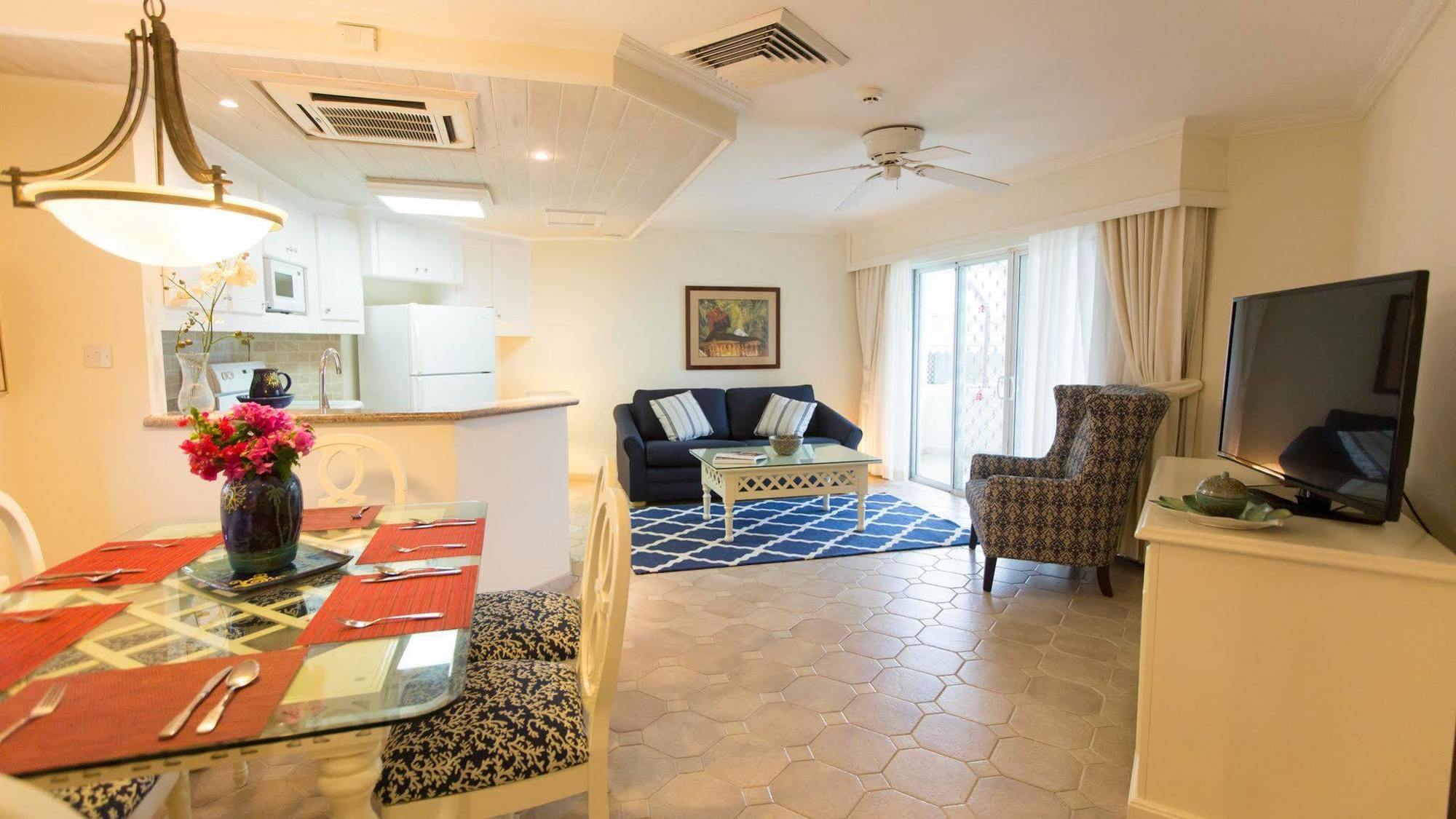 บูแก็งวีเลีย บาร์เบโดส Hotel ไครสต์เชิร์ช ห้อง รูปภาพ